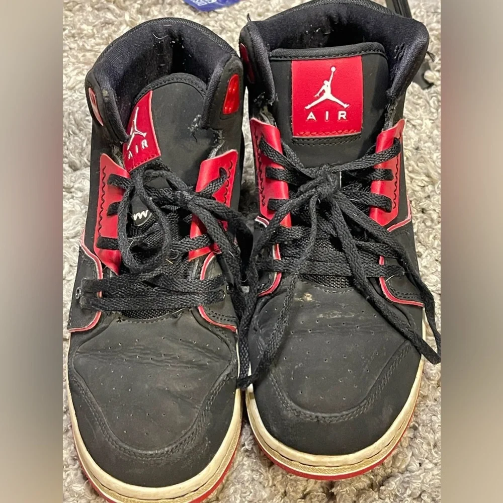 Jordan 1 flight 6 1/2 youth